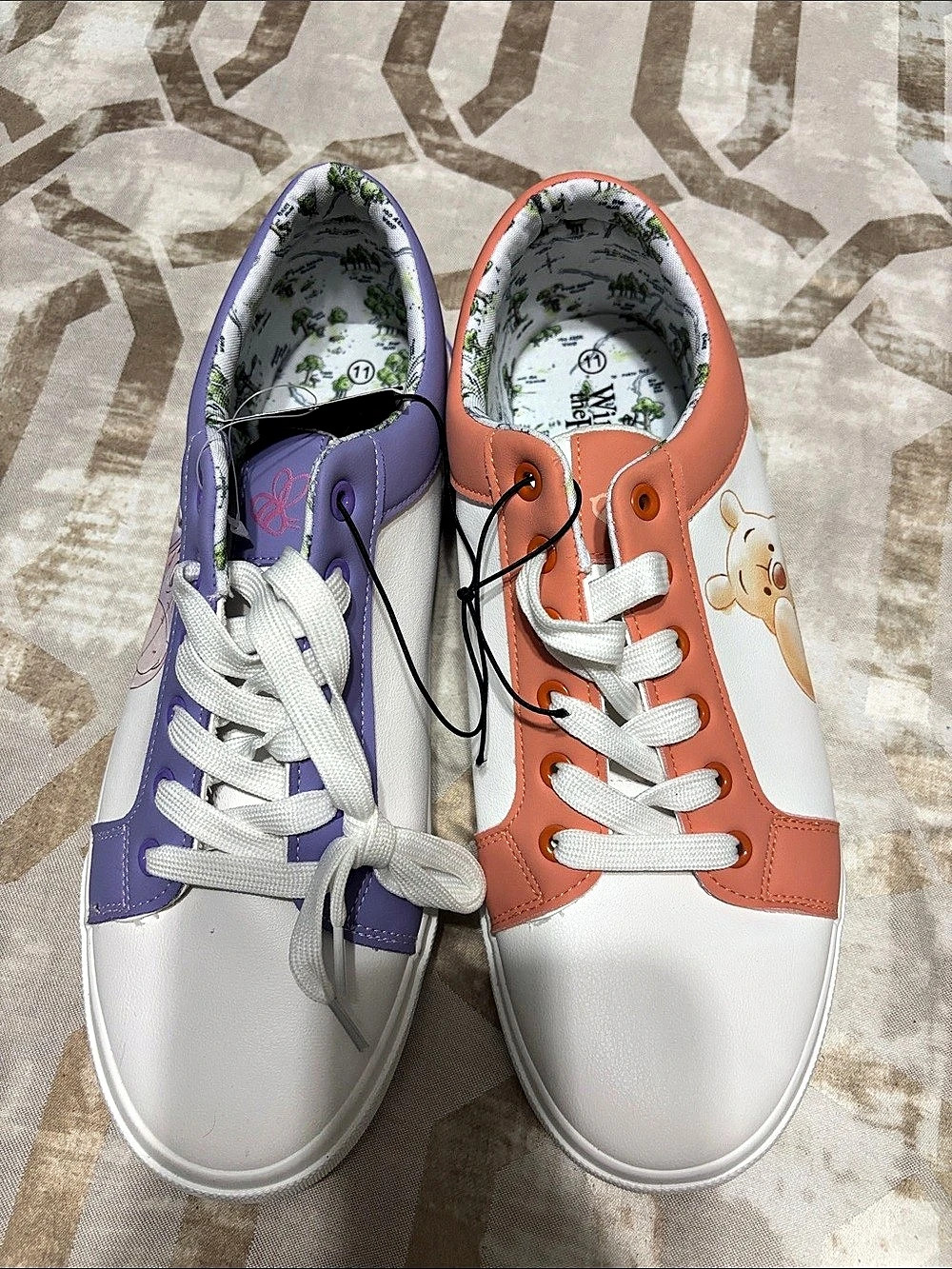 Disney Winnie the Pooh & Eeyore Mismatched Court Sneakers US 11
